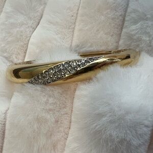 Well made costume bracelet